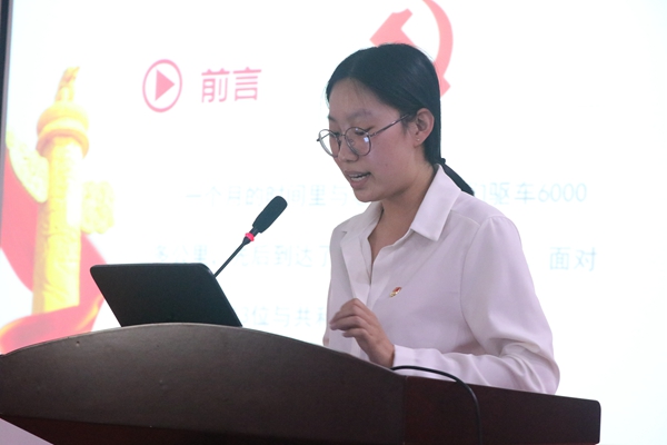 万思彤_副本.jpg 万思彤_副本.jpg