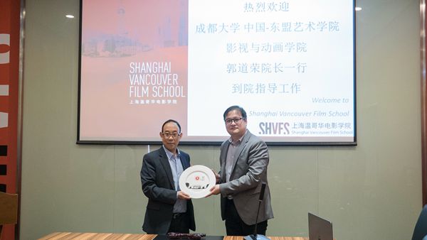 南京艺术学院2_副本.jpg 南京艺术学院2_副本.jpg